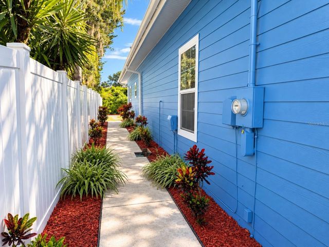 3009 W CLINTON STREET, Tampa, FL 33614