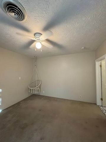 1101 E 30th Street, Bryan, TX 77802