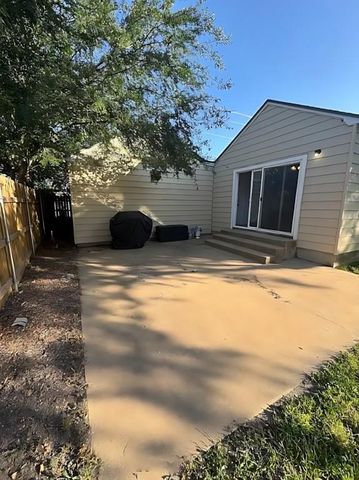 1101 E 30th Street, Bryan, TX 77802