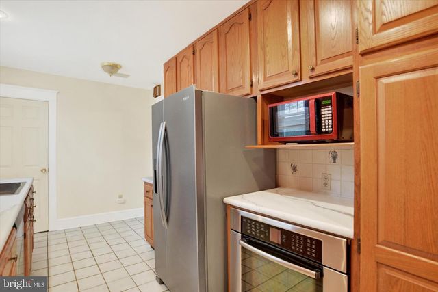 33 S 24TH ST, Camp Hill, PA 17011