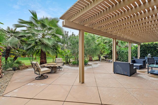 207 Kavenish Drive, Rancho Mirage, CA 92270