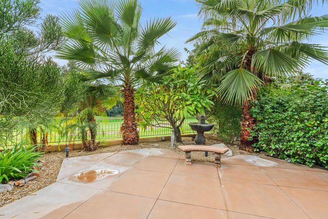 207 Kavenish Drive, Rancho Mirage, CA 92270
