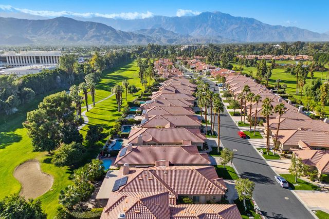 207 Kavenish Drive, Rancho Mirage, CA 92270