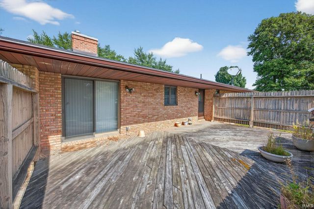 22058 Woodside Drive, Bristol, IN 46507