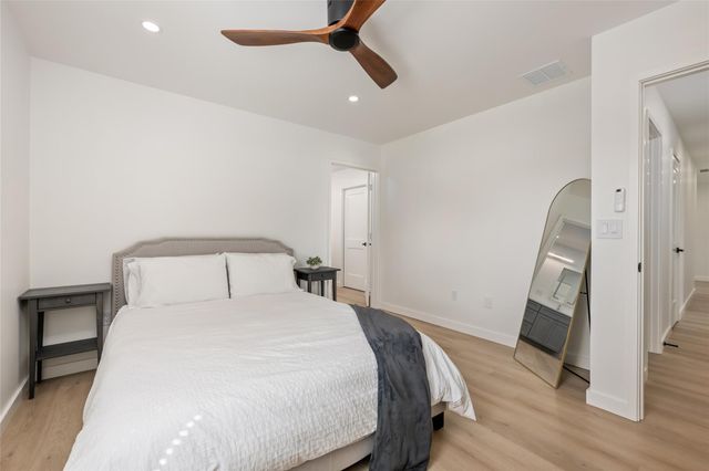 1101 Floradale DR, Austin, TX 78753
