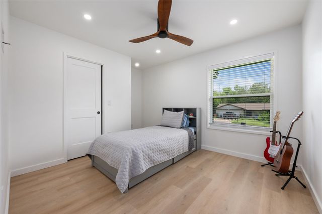 1101 Floradale DR, Austin, TX 78753