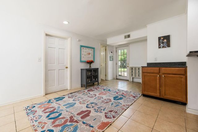 2640 Sherwood Road, Bexley, OH 43209