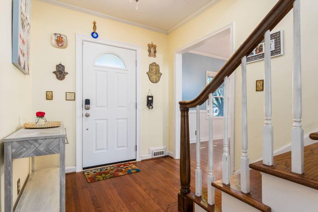 2640 Sherwood Road, Bexley, OH 43209