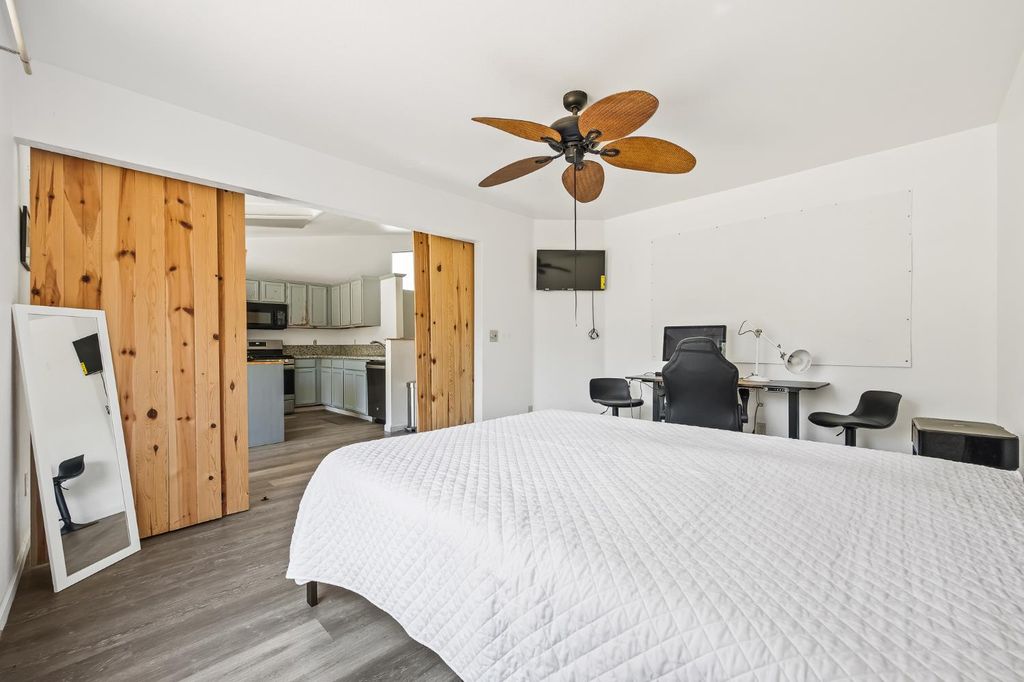 Image 33 of property listing at 434 Occidential, Merced, CA 95348