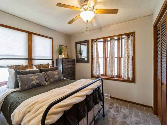 1000 66th Street, Windsor Heights, IA 50324