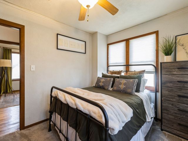 1000 66th Street, Windsor Heights, IA 50324