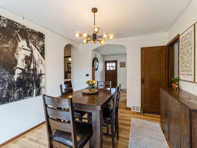 1000 66th Street, Windsor Heights, IA 50324