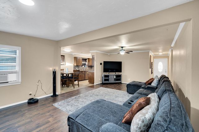 4916 Eastover Avenue, Fort Worth, TX 76119