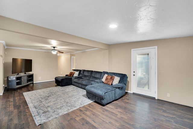 4916 Eastover Avenue, Fort Worth, TX 76119