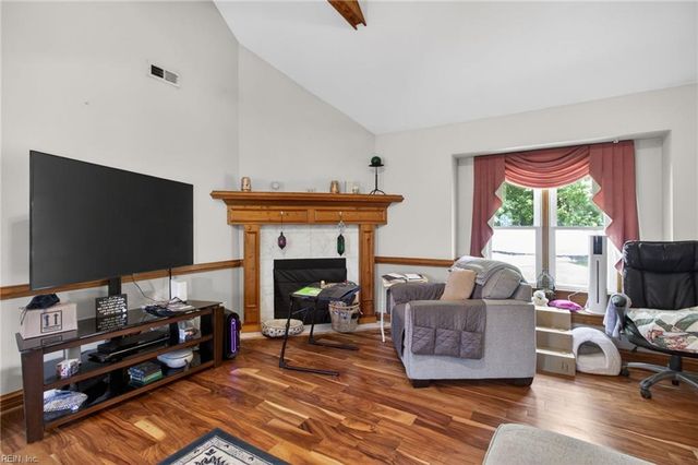 412 Weeping Cedar TRL, Chesapeake, VA 23323