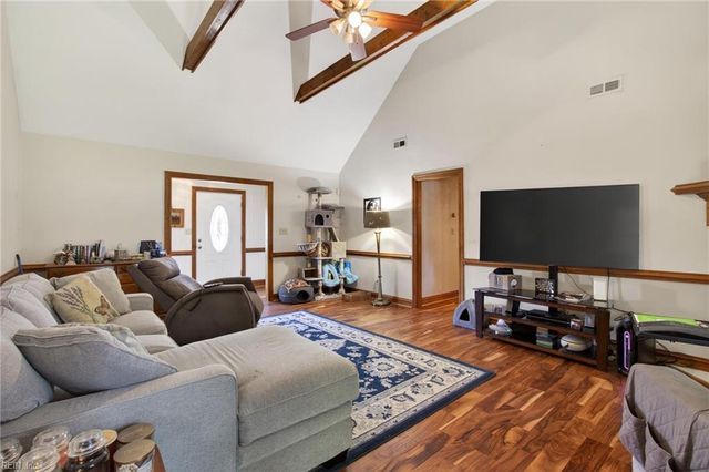 412 Weeping Cedar TRL, Chesapeake, VA 23323