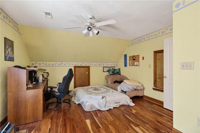 412 Weeping Cedar TRL, Chesapeake, VA 23323