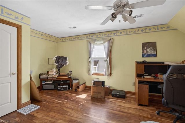 412 Weeping Cedar TRL, Chesapeake, VA 23323