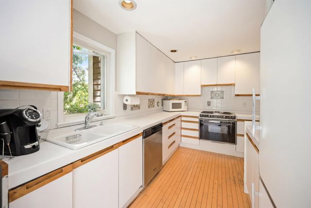 12 Charles Chase Way, Manchester, NH 03104