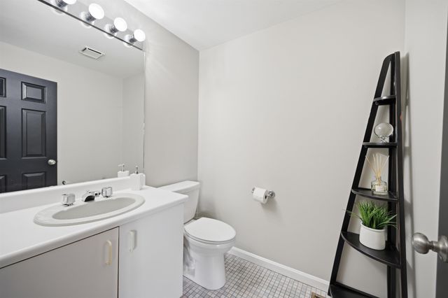 12 Charles Chase Way, Manchester, NH 03104