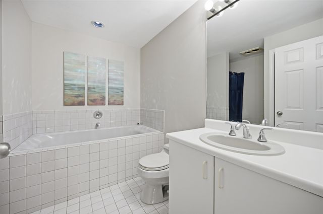 12 Charles Chase Way, Manchester, NH 03104