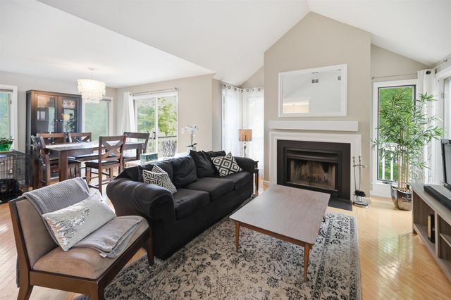 12 Charles Chase Way, Manchester, NH 03104