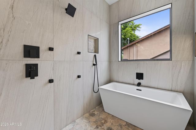 1335 E KALER Drive, Phoenix, AZ 85020