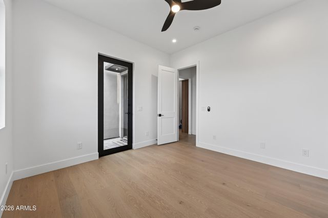 1335 E KALER Drive, Phoenix, AZ 85020