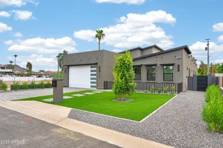 1335 E KALER Drive, Phoenix, AZ 85020