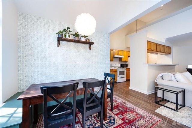 2566 Carya Pond Lane, Charlotte, NC 28212