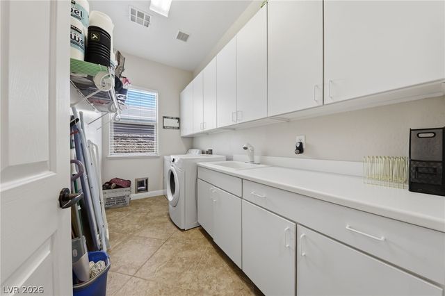 3904 Specula Wing Drive, North Las Vegas, NV 89084