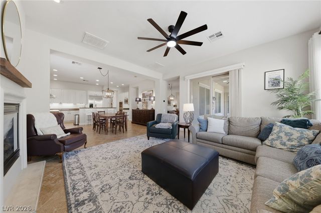 3904 Specula Wing Drive, North Las Vegas, NV 89084