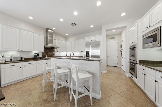 3904 Specula Wing Drive, North Las Vegas, NV 89084