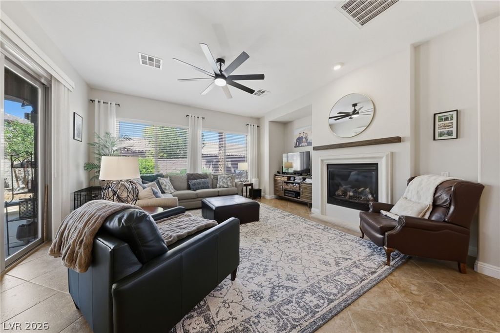 3904 Specula Wing Drive, North Las Vegas, NV 89084