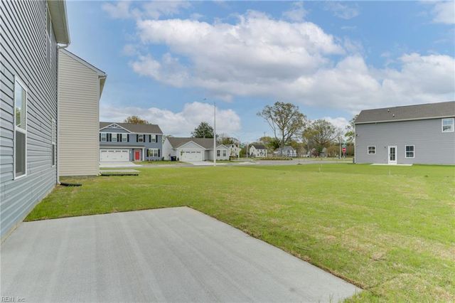 429 Forecastle ST, Portsmouth, VA 23701