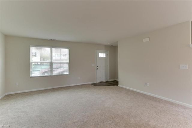 429 Forecastle ST, Portsmouth, VA 23701