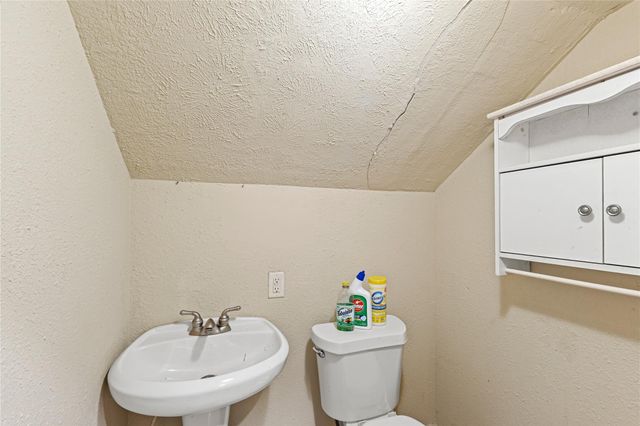 6726 Canal Street, Houston, TX 77011