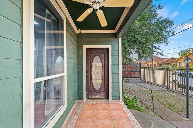 6726 Canal Street, Houston, TX 77011
