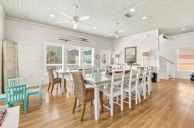 2008 Sand Point Cir, Port Aransas, TX 78373