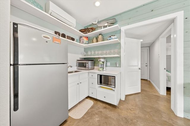 2008 Sand Point Cir, Port Aransas, TX 78373