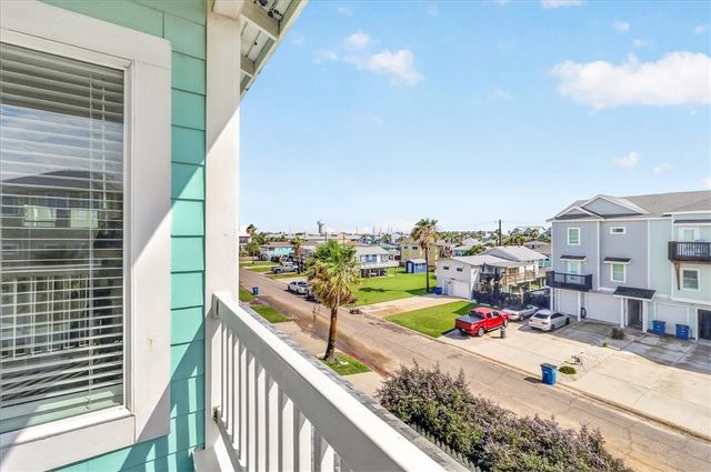 2008 Sand Point Cir, Port Aransas, TX 78373