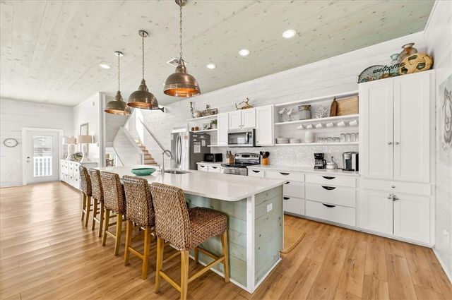 2008 Sand Point Cir, Port Aransas, TX 78373