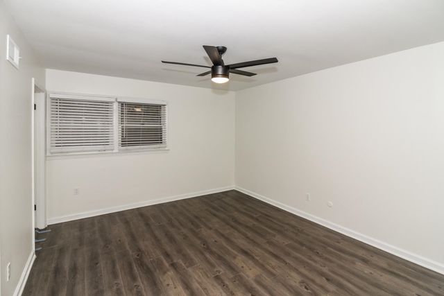 5194 WARFIELD CV, Memphis, TN 38117