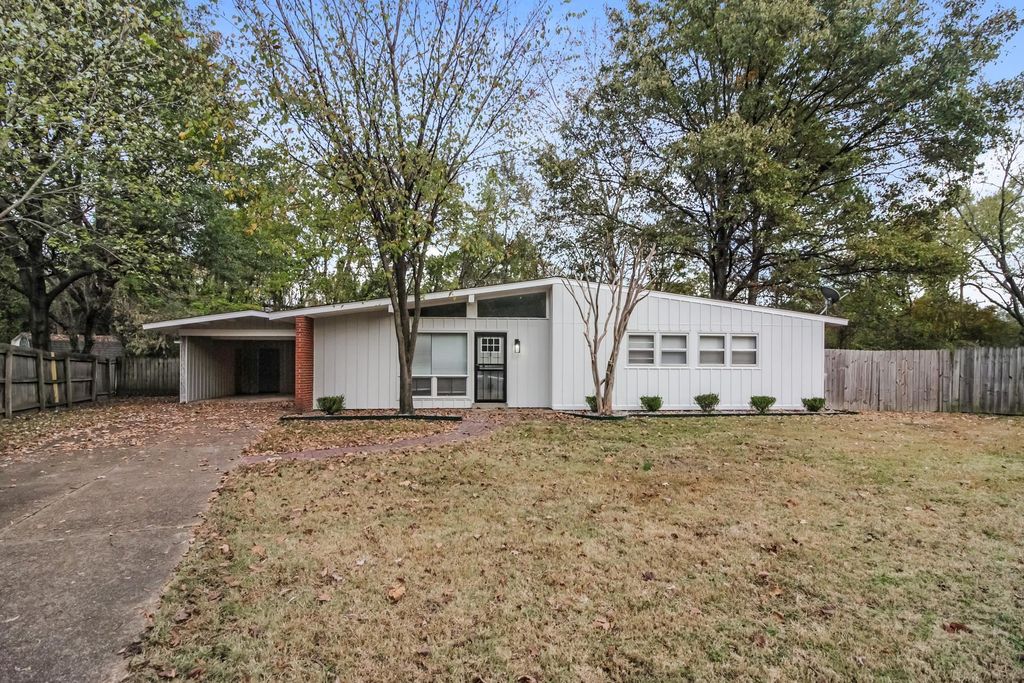 5194 WARFIELD CV, Memphis, TN 38117