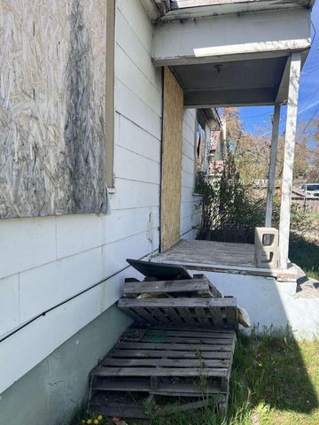 112 S Wendling Street, Klamath Falls, OR 97601