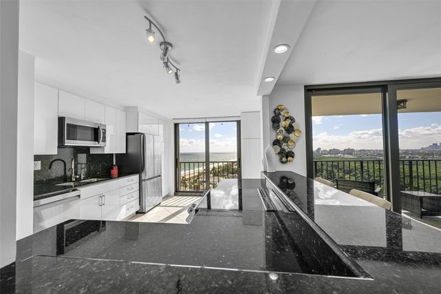 1901 N Ocean Boulevard TH-D, Fort Lauderdale, FL 33305