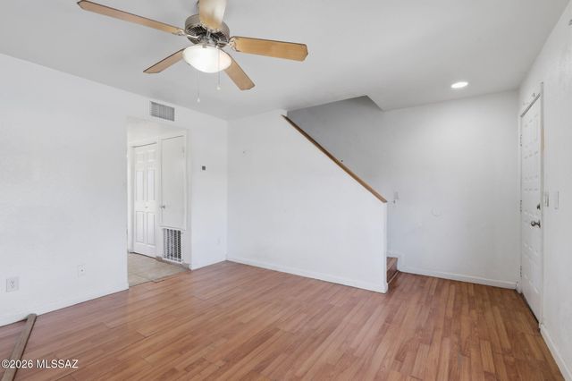 2950 N Alvernon Way Apt 1105, Tucson, AZ 85712