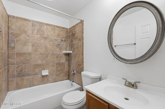 2950 N Alvernon Way Apt 1105, Tucson, AZ 85712