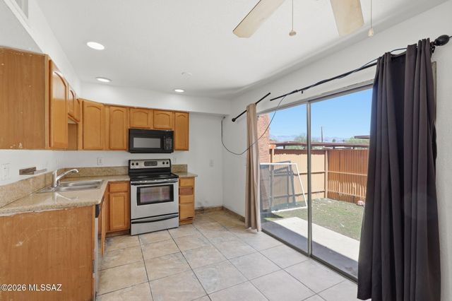 2950 N Alvernon Way Apt 1105, Tucson, AZ 85712