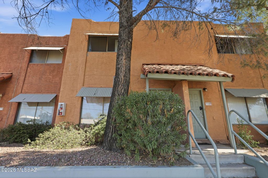 2950 N Alvernon Way Apt 1105, Tucson, AZ 85712